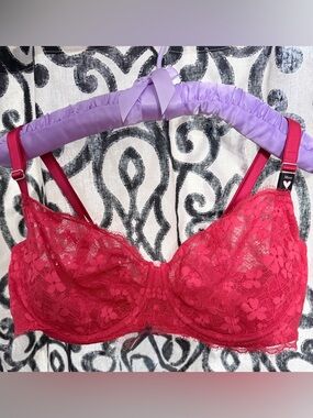 NWT 38DD Red Victoria's Secret  Dream Angels Push-up Without Padding Lace Bra